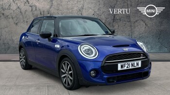 MINI Hatchback 2.0 Cooper S Exclusive 5dr [Comfort/Nav Pack] Petrol Hatchback